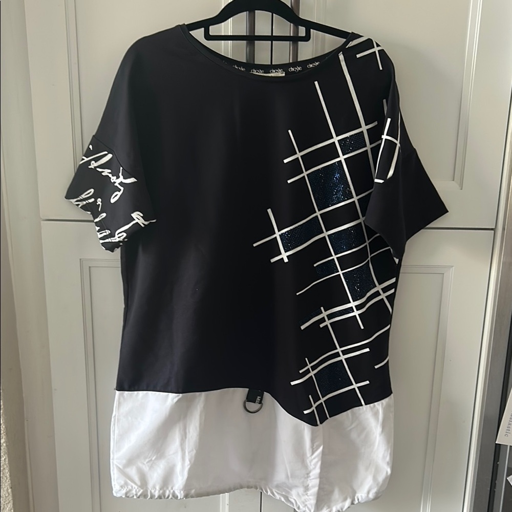 Black and White Women's Top ( box C)